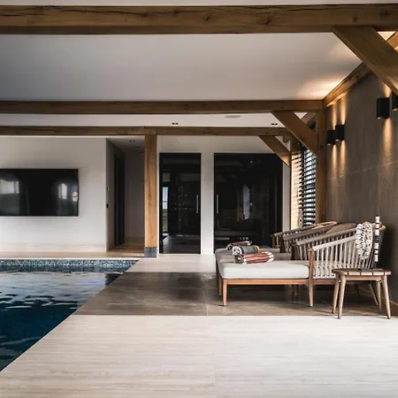 Villa Luxe Poolhouse Ouddorp